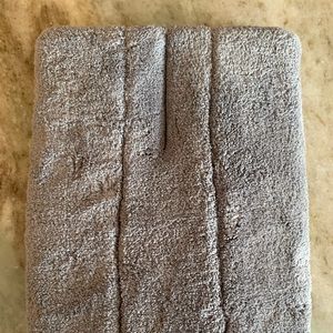 Norwex Bathroom Scrub mitt